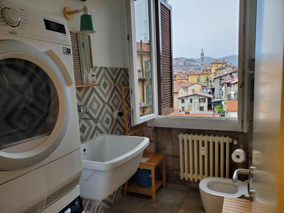 "La Me Ca" Intero Appartamento In Centro Con Vista Sui Colli Бергамо Экстерьер фото